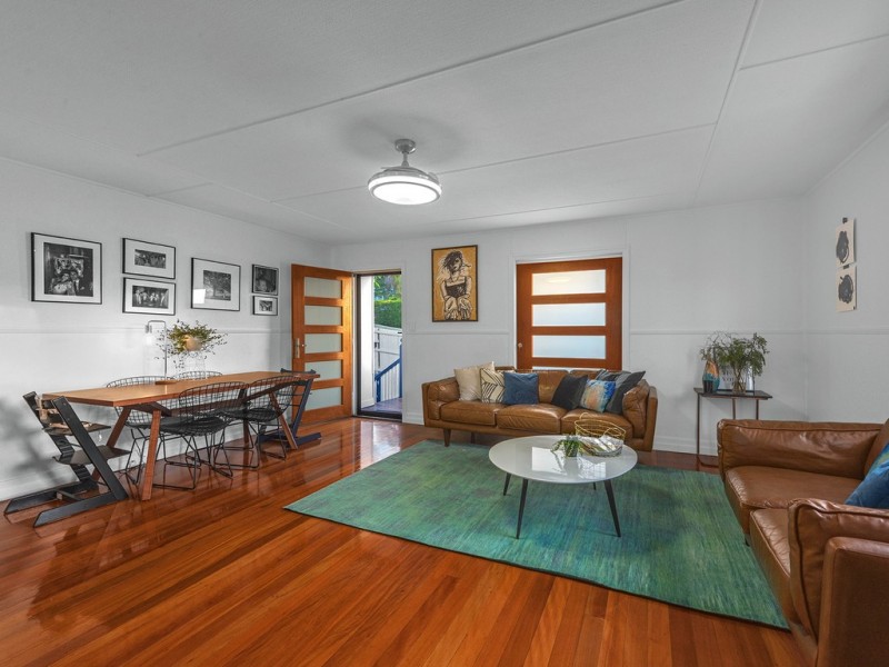 313 Kitchener Road, Stafford Heights QLD 4053