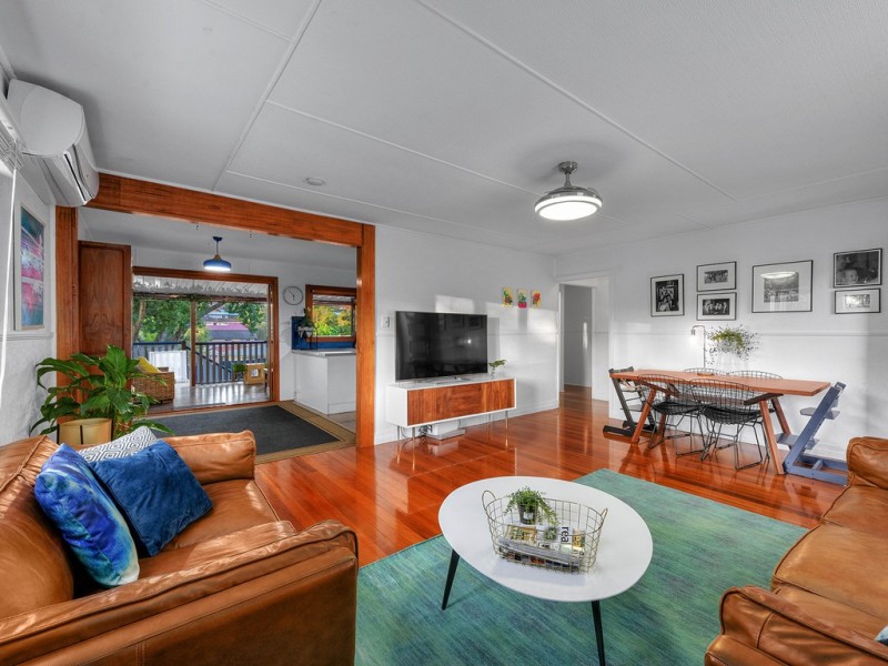 313 Kitchener Road, Stafford Heights QLD 4053