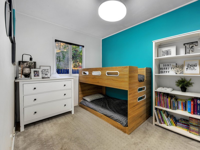 313 Kitchener Road, Stafford Heights QLD 4053