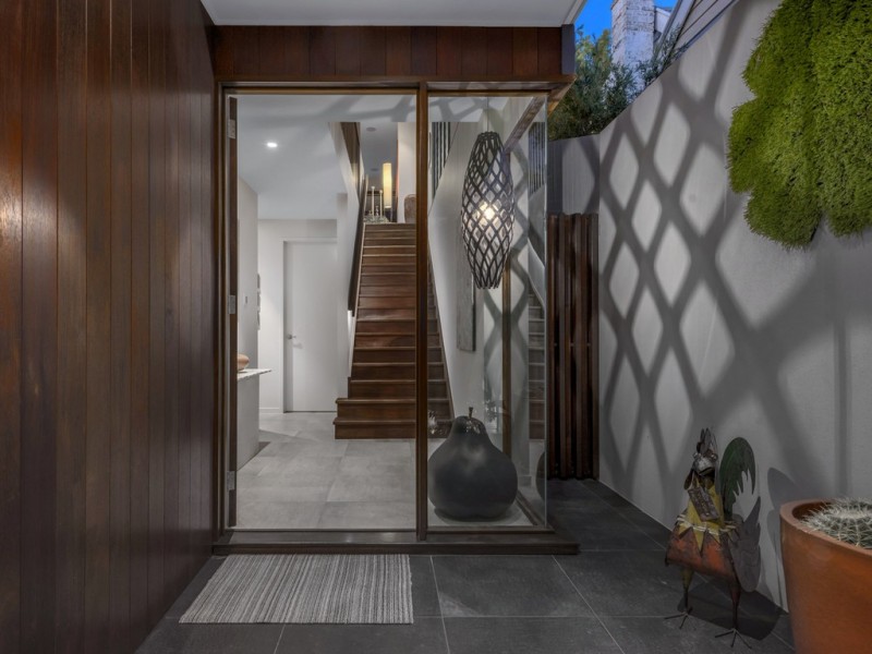 12 Beeston Street, New Farm QLD 4005