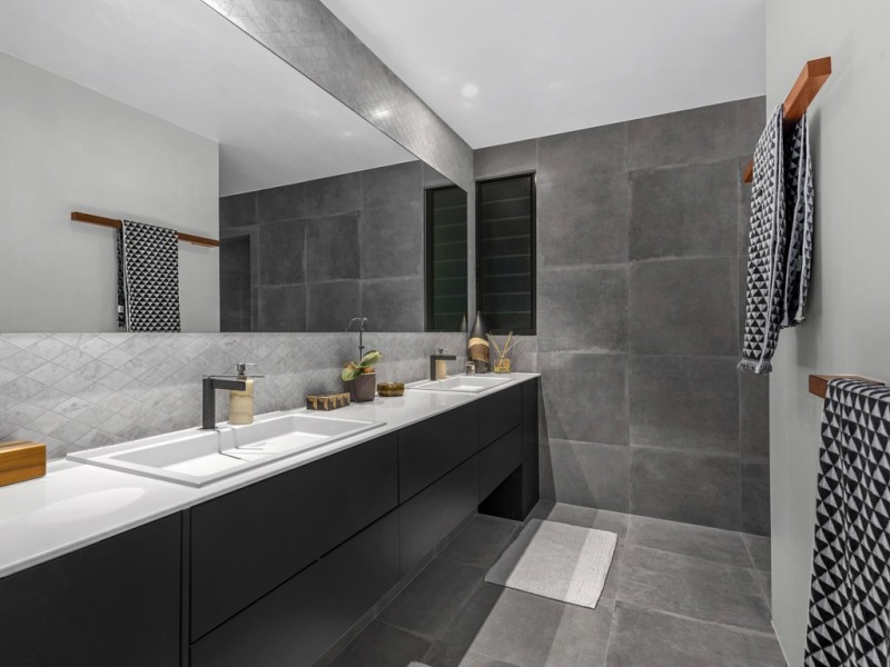 12 Beeston Street, New Farm QLD 4005