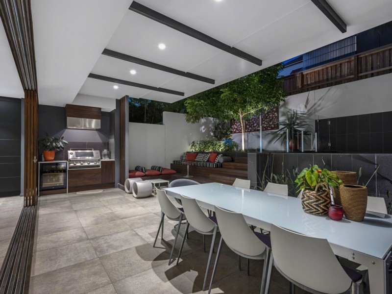 12 Beeston Street, New Farm QLD 4005