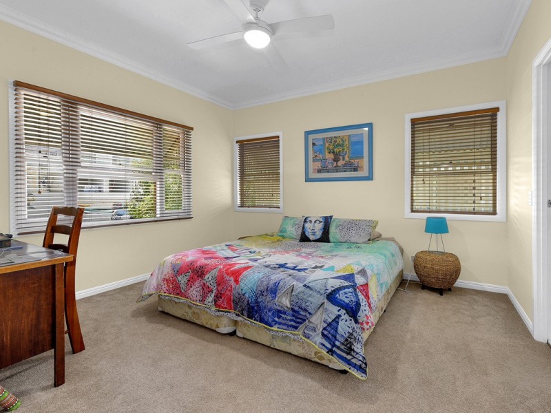 29 Combles Road, Camp Hill QLD 4152