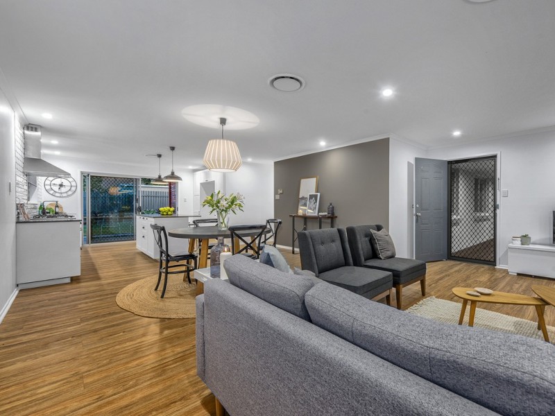 17 Sunstone Street, Manly West QLD 4179