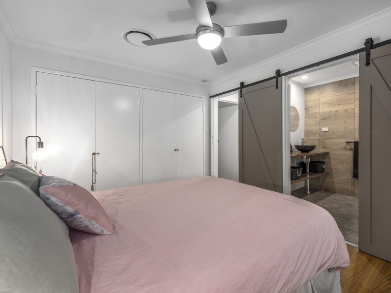 17 Sunstone Street, Manly West QLD 4179