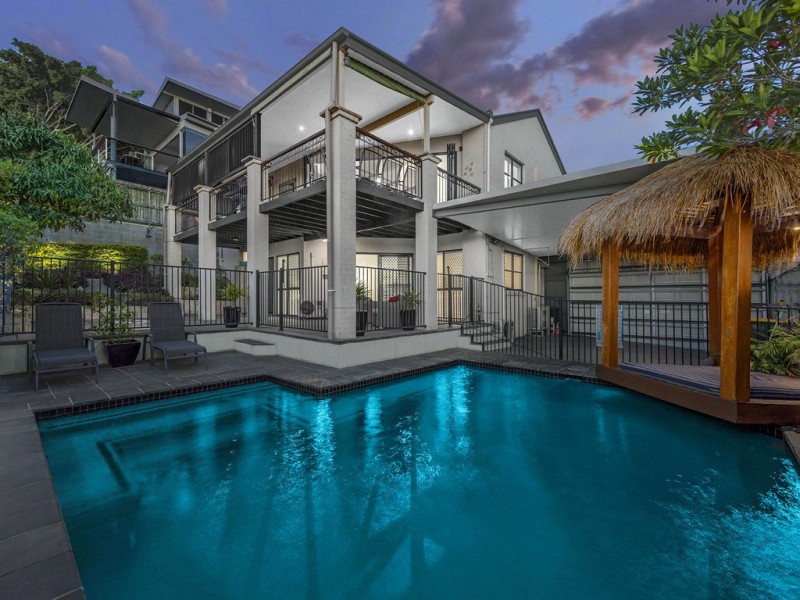 24 Pine Street, Bulimba QLD 4171