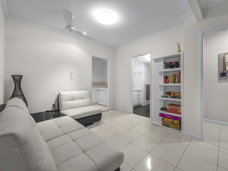 24 Pine Street, Bulimba QLD 4171