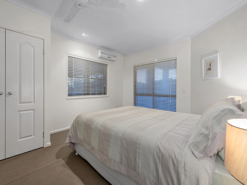 24 Pine Street, Bulimba QLD 4171