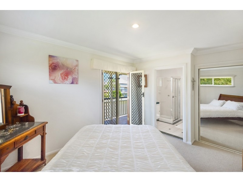 2/48 Winchester Street, Hamilton QLD 4007