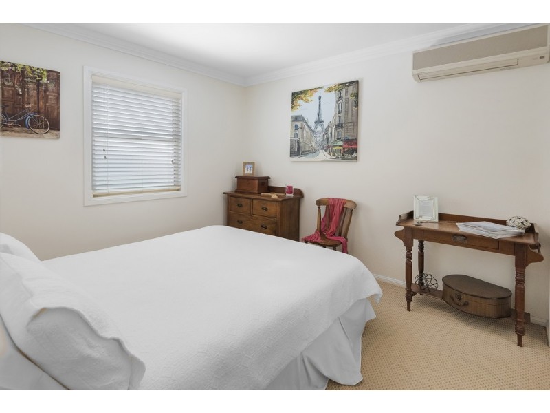 2/48 Winchester Street, Hamilton QLD 4007