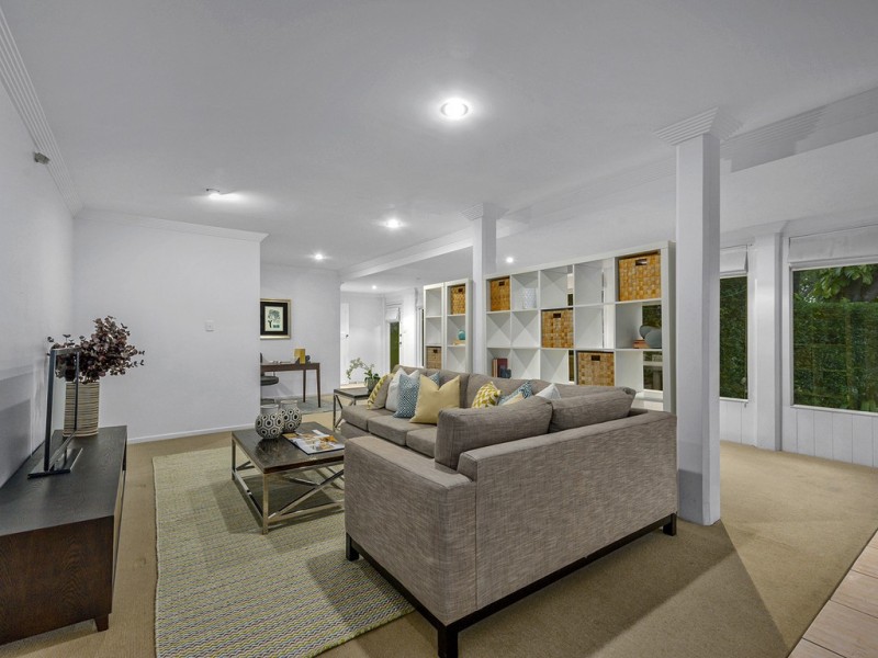 24 Walker Avenue, Teneriffe QLD 4005