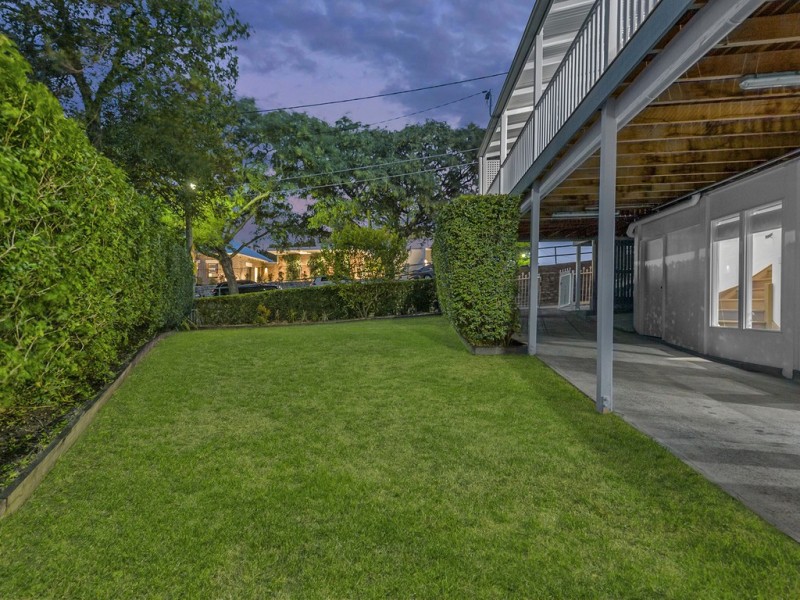 24 Walker Avenue, Teneriffe QLD 4005