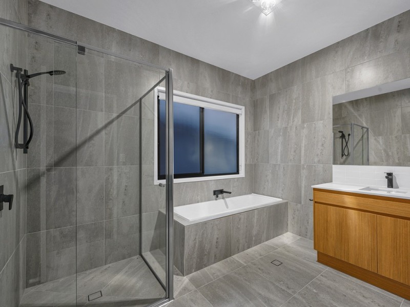 21 Bourne Street, Clayfield QLD 4011