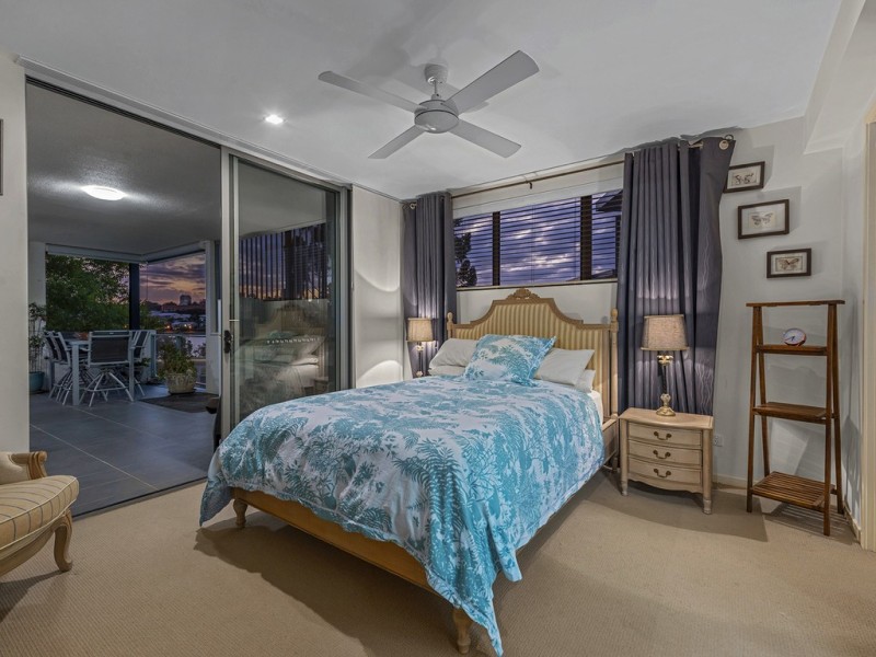 34/44 Addison Avenue, Bulimba QLD 4171