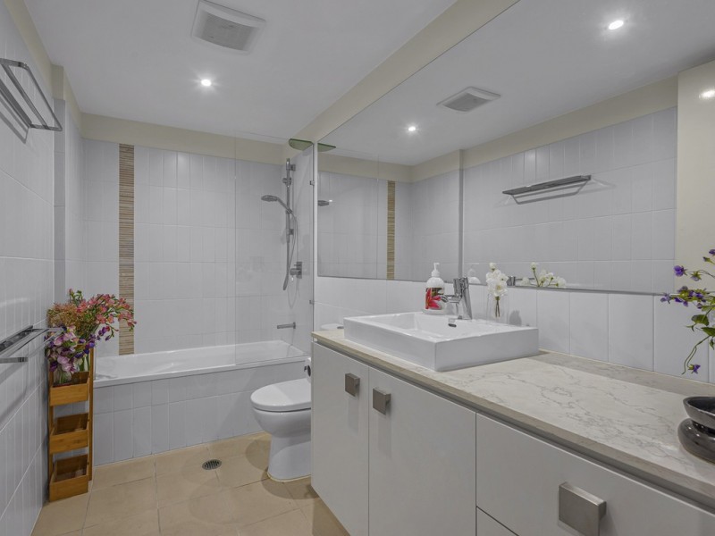 34/44 Addison Avenue, Bulimba QLD 4171