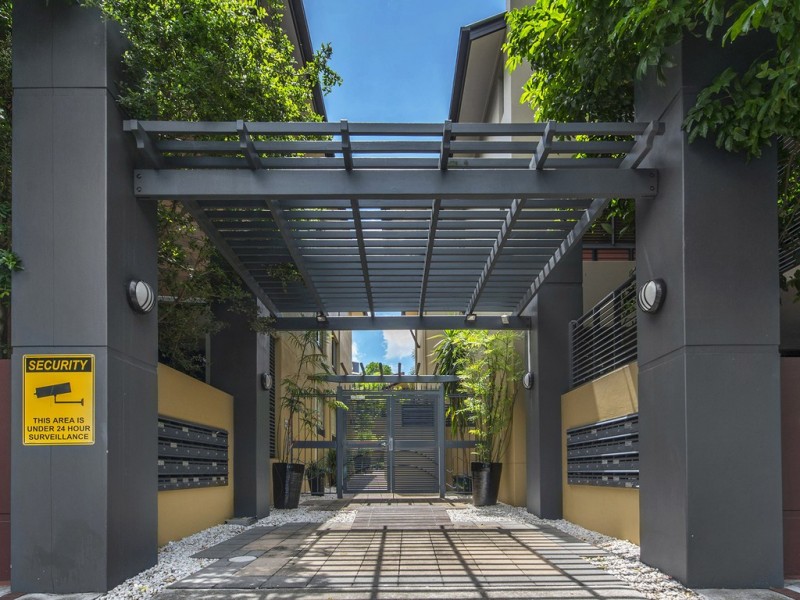 34/68 Beeston St, Teneriffe QLD 4005