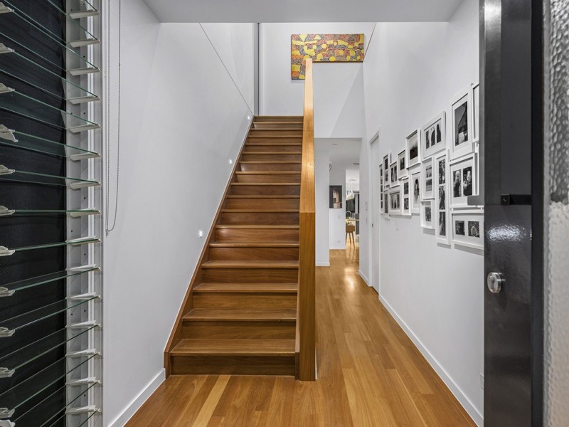 64 Leslie Street, Bardon QLD 4065