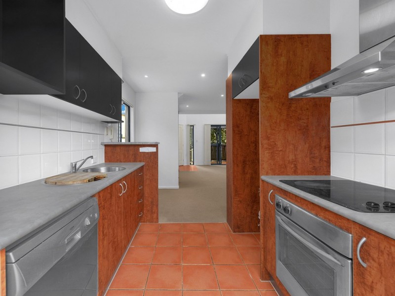 4/58 York Parade, Spring Hill QLD 4000