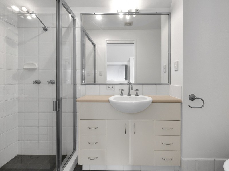 4/58 York Parade, Spring Hill QLD 4000