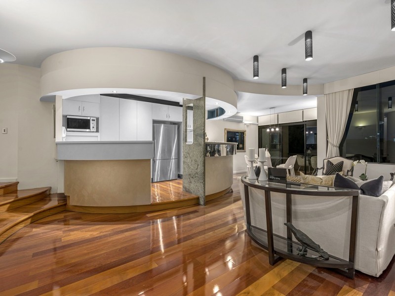4/33 Hampstead Road, Highgate Hill QLD 4101