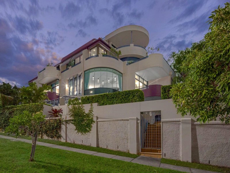 4/33 Hampstead Road, Highgate Hill QLD 4101