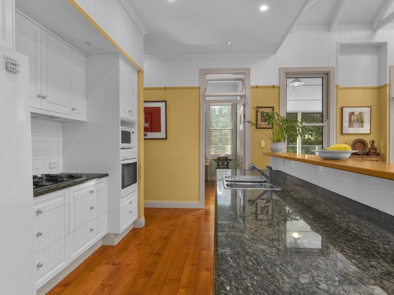 86 Yabba Street, Ascot QLD 4007