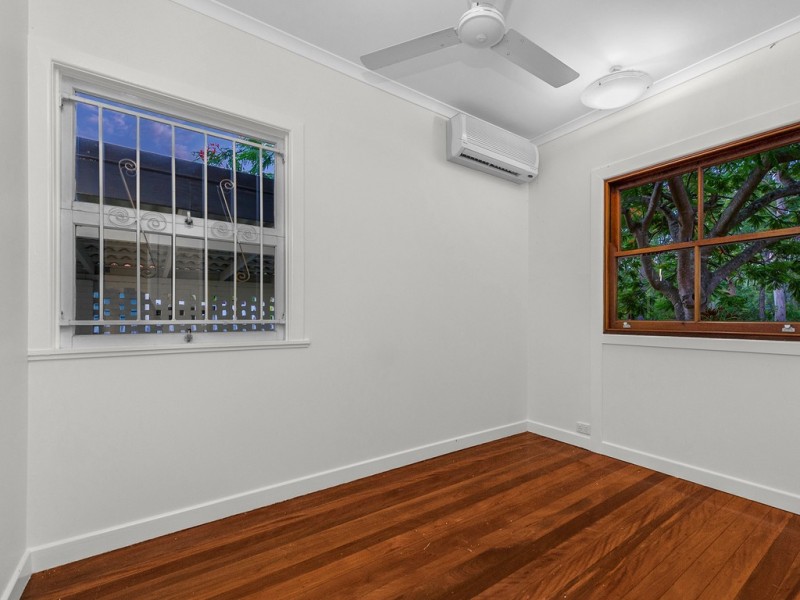 11 Jenkinson Street, Indooroopilly QLD 4068