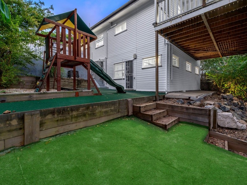 11 Jenkinson Street, Indooroopilly QLD 4068