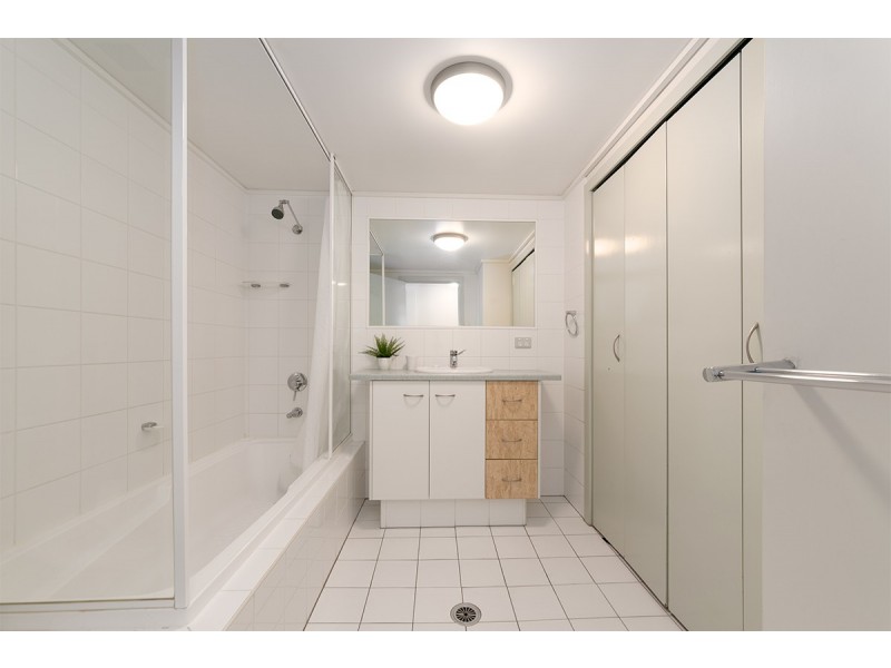 4/41 Oxlade Drive, New Farm QLD 4005