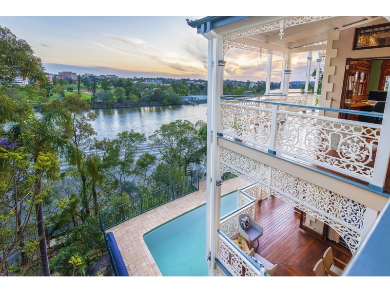 50 Dauphin Terrace, Highgate Hill QLD 4101