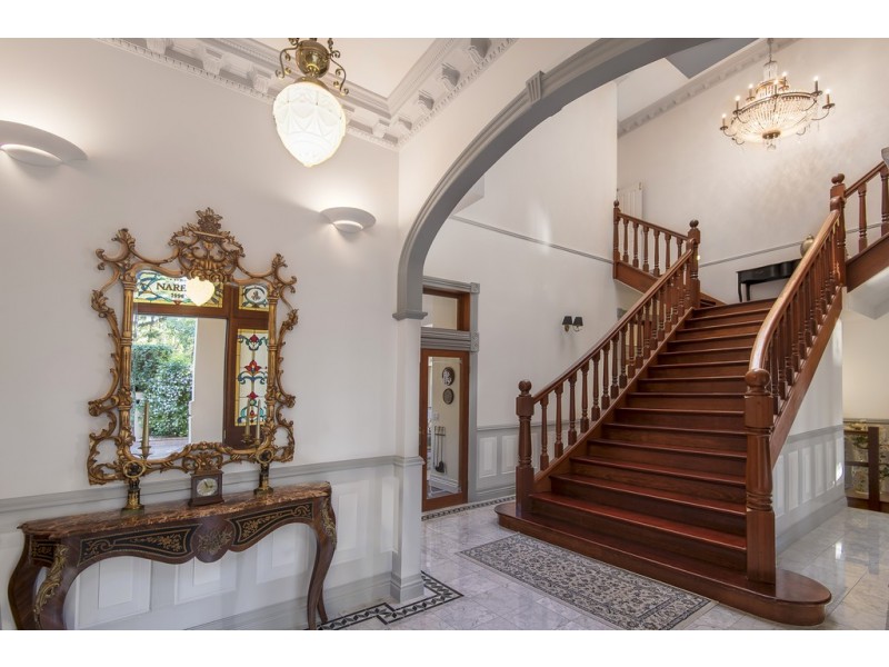 50 Dauphin Terrace, Highgate Hill QLD 4101