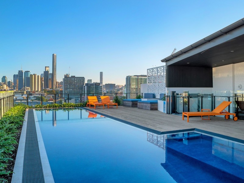 212/27 Commercial Road, Newstead QLD 4006