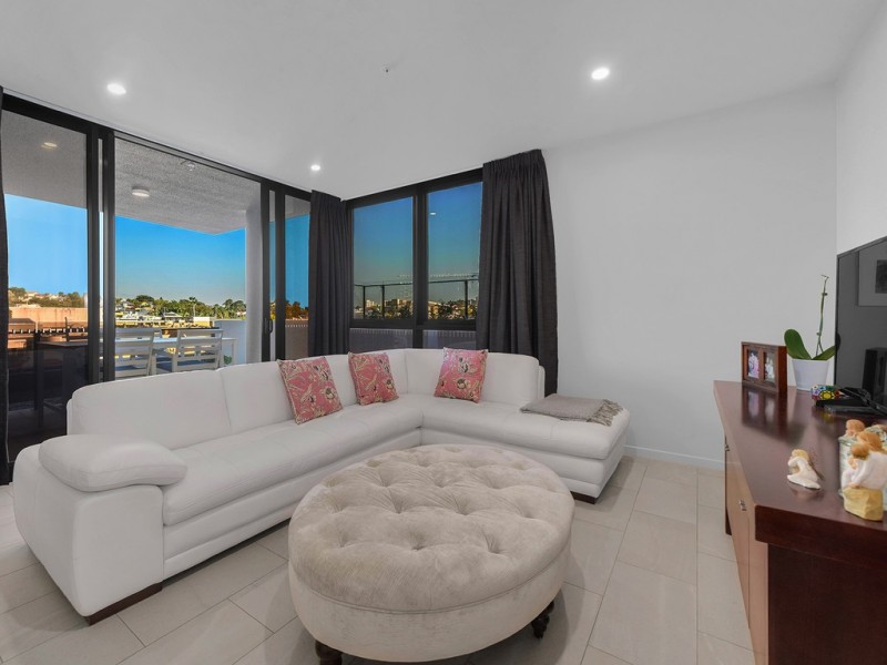 212/27 Commercial Road, Newstead QLD 4006