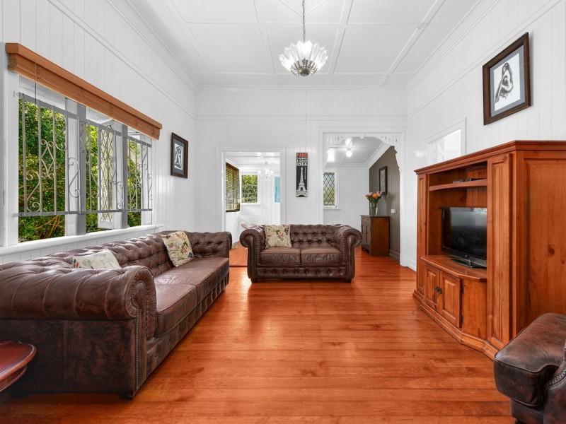 16 Graham Street, Alderley QLD 4051