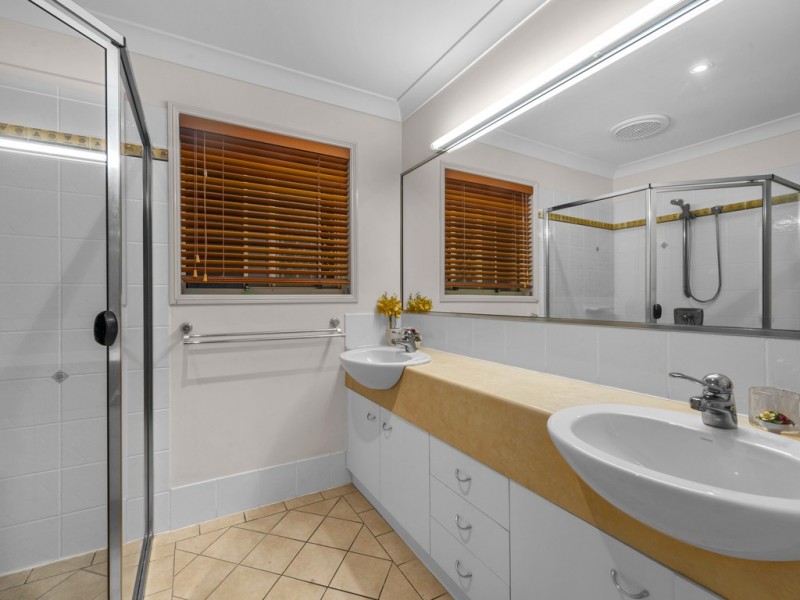 40 Joynt Street, Hamilton QLD 4007