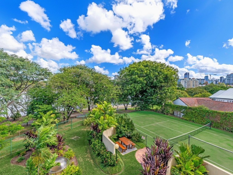 9/148 Oxlade Drive, New Farm QLD 4005