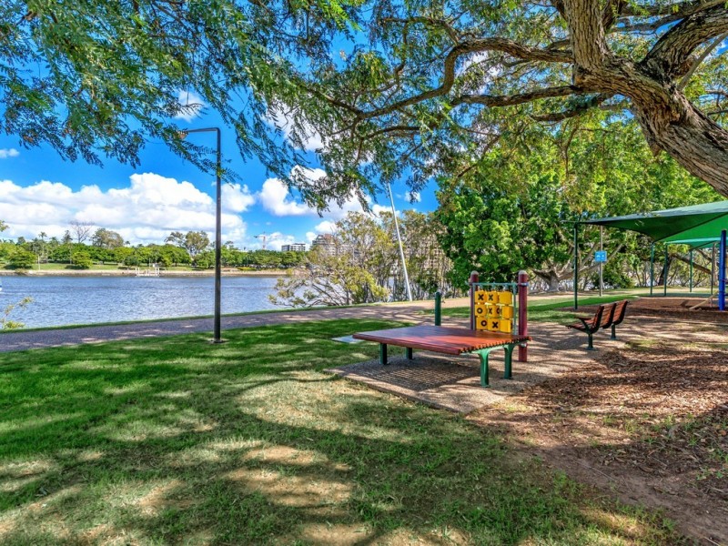 9/148 Oxlade Drive, New Farm QLD 4005