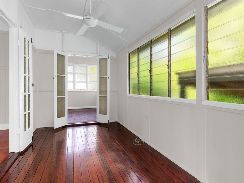 25 Aberleigh Road, Herston QLD 4006