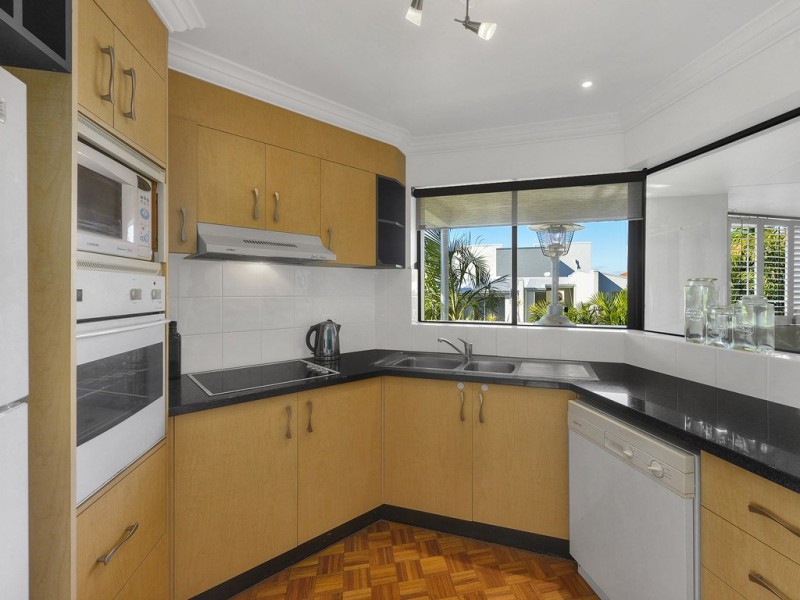 77/163 Sydney Street, New Farm QLD 4005