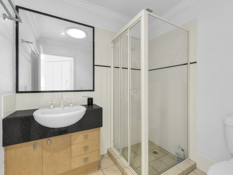 77/163 Sydney Street, New Farm QLD 4005