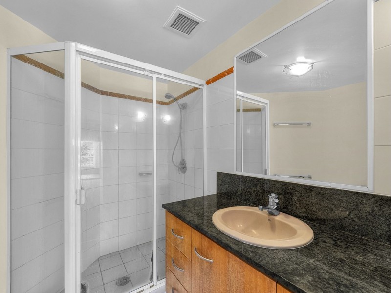 32/135 Macquarie Street, Teneriffe QLD 4005