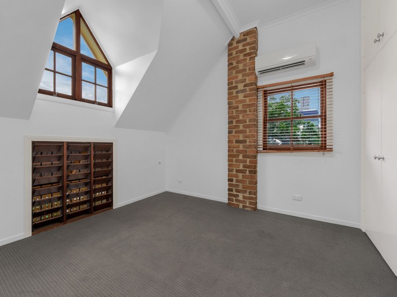 101 Bradley Street, Spring Hill QLD 4000