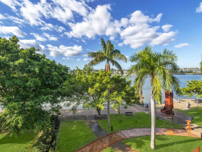 128/53 Vernon Terrace, Teneriffe QLD 4005