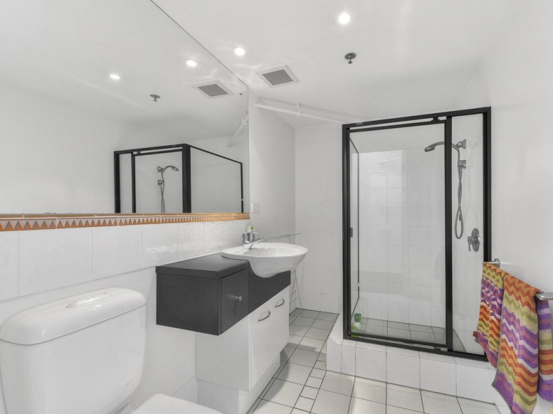 128/53 Vernon Terrace, Teneriffe QLD 4005