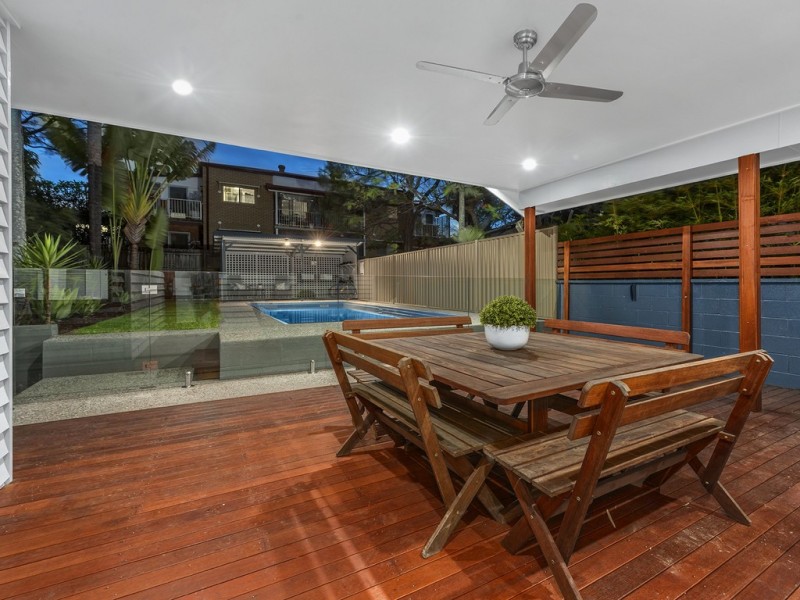 4 White Street, Everton Park QLD 4053