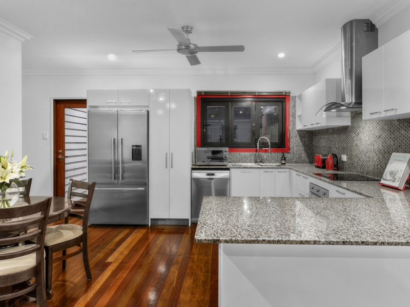 4 White Street, Everton Park QLD 4053