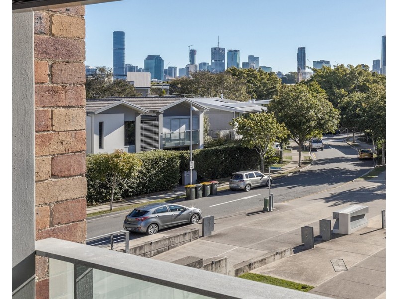 2211/32 Refinery Parade, New Farm QLD 4005