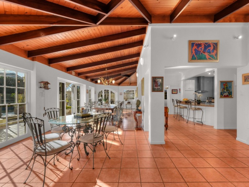 10 Liverpool Road, Clayfield QLD 4011