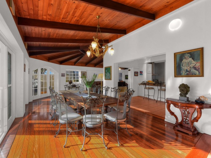 10 Liverpool Road, Clayfield QLD 4011