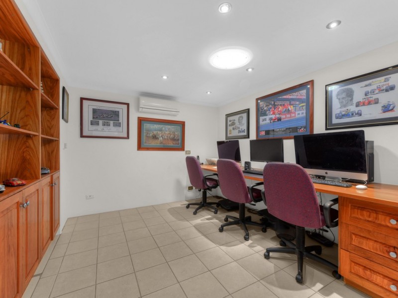 10 Liverpool Road, Clayfield QLD 4011